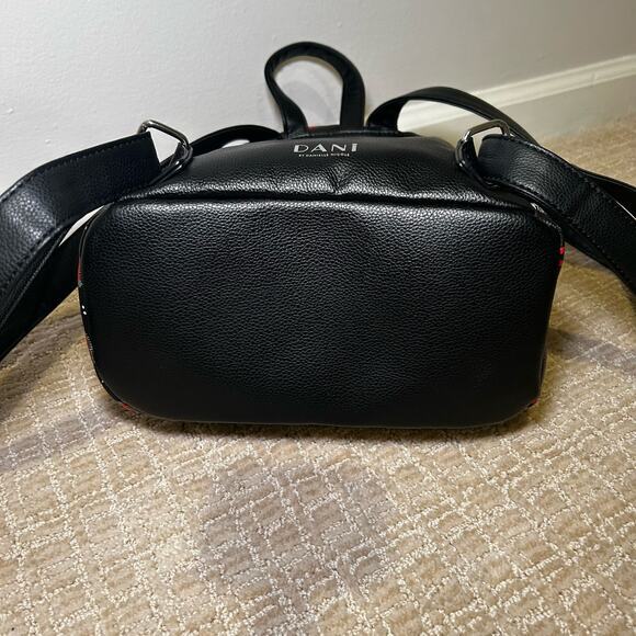 Disney X Danielle Nicole Minnie Mouse Backpack with 3D Ears Black Red‎ Fandom - Picture 6 of 8